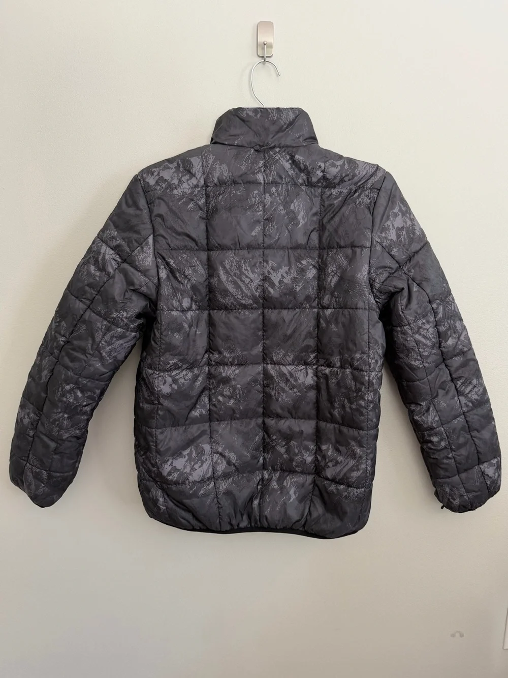 Gerry Jacket Youth L quilted jacket a dark abstract pattern contrast Full Zipper